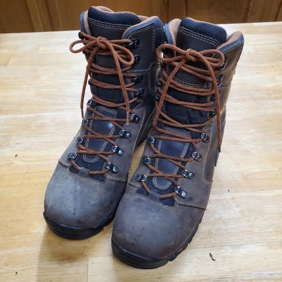 Tough work boots main image 4